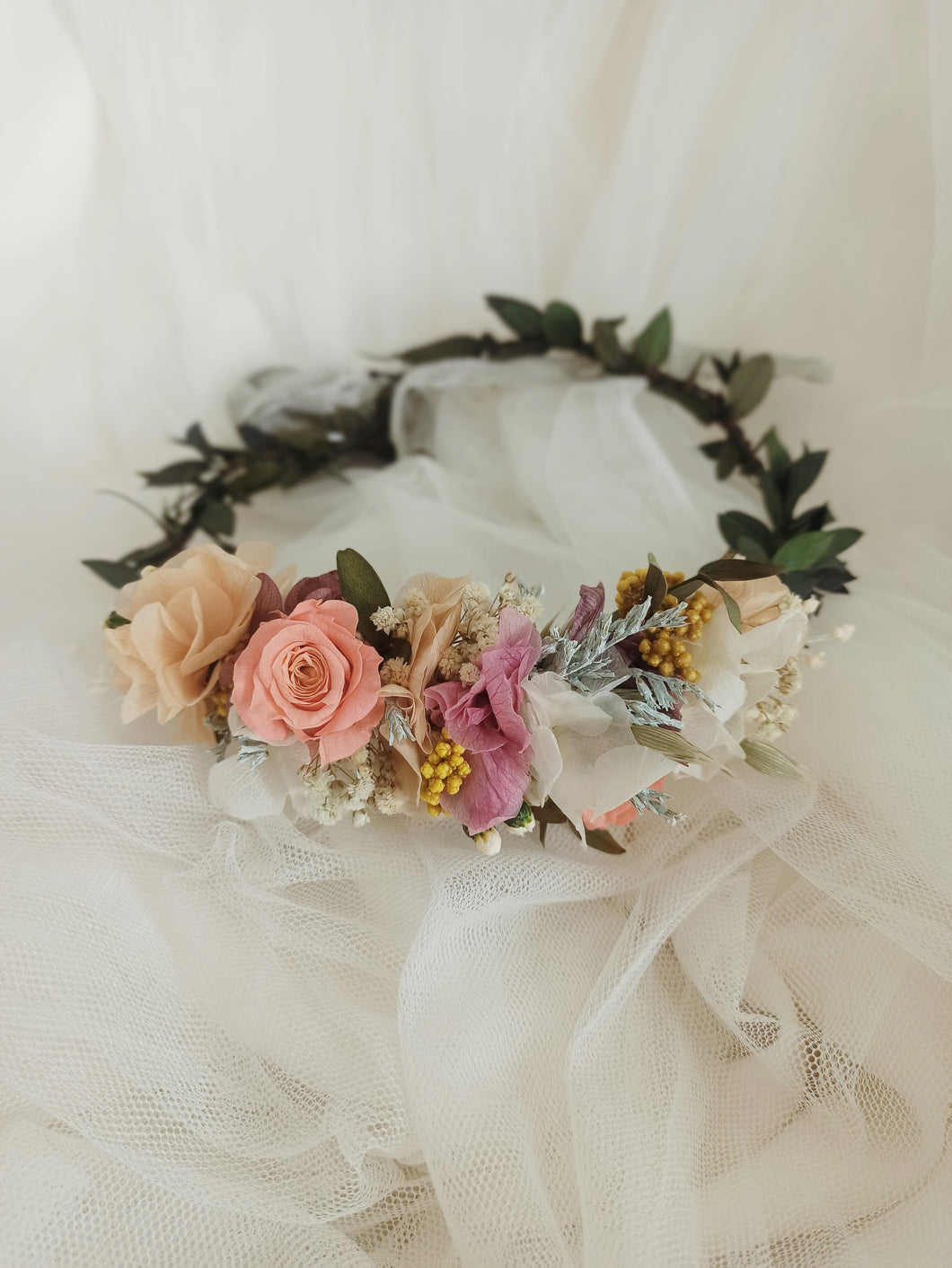 Semi corona de flores preservadas Hel