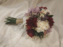 Ramo bouquet con rosas en tonos lilas y fuccias