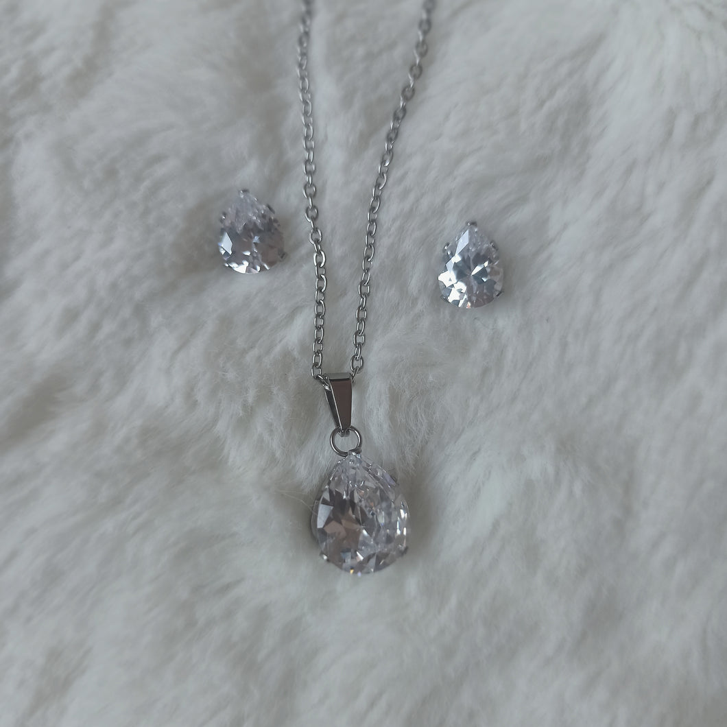 Conjunto de collar y pendientes