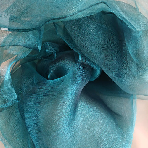 Chal foulard azul eléctrico
